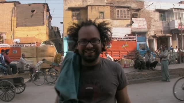 S01:E01 - Delhi