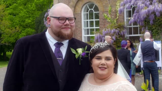 S01:E06 - The Christine Episode