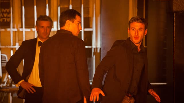 S03:E08 - The Asparagus Is Kicking In