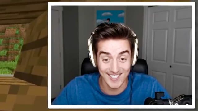 S01:E12 - Denis's Creative Mode Mission!