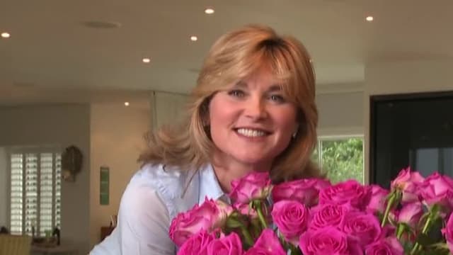 S02:E06 - Guess Who’s Coming to Dinner?