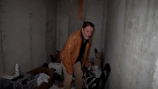 S01:E06 - We Let the Enemy Inside