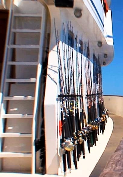 S01:E19 - Fishing Frenzy at Alijos Rocks, Part 2: The Boat poster
