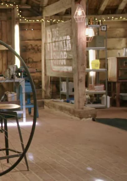 S04:E09 - Penny Farthing, Leather Briefcase, Clocking on Clock poster