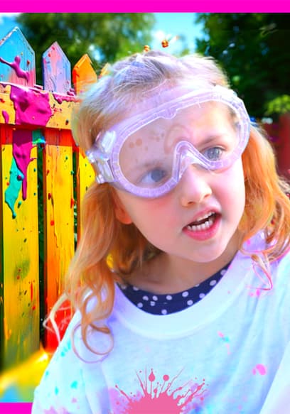 S01:E14 - Kin Tin and RoRo Epic Paint Battle! Last Day of Summer Family Challenges! poster