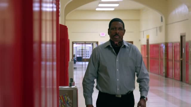 S06:E08 - My Dry, Thickened, Scaly Skin