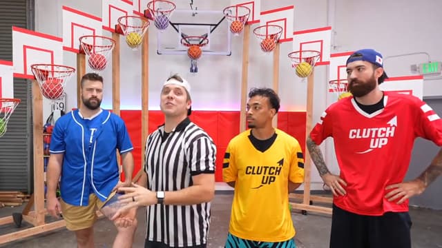S01:E03 - First to Make Every Hoop Wins