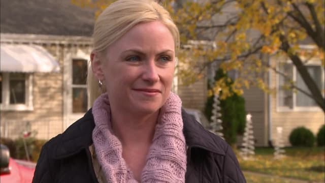 S01:E09 - Dine-in Kitchen