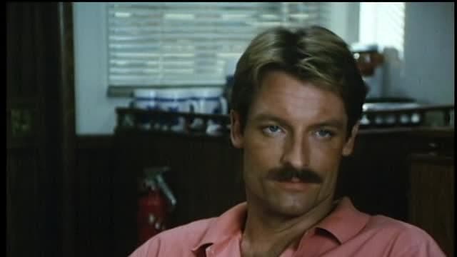 S02:E03 - The Orange Grove