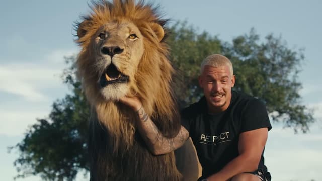 S01:E09 - This Time, the Lions Go Crazy + Kobe the Cheetah Hunts a Snake