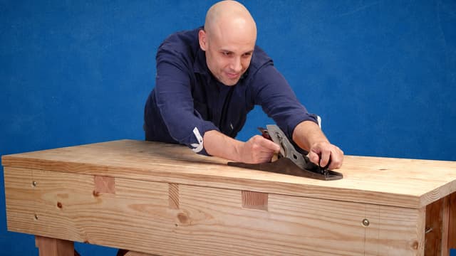 S01:E01 - The Joiner's Bench