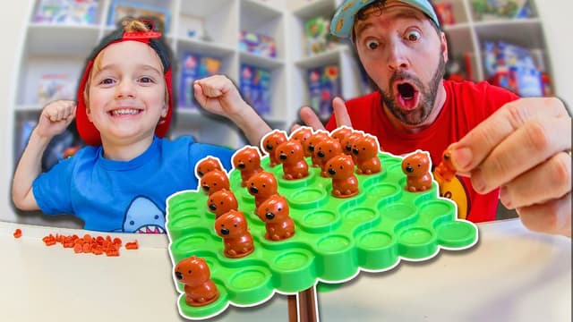 S01:E03 - Father vs. Son Ultimate Topple Battle! (Don't Spill the Animals!)