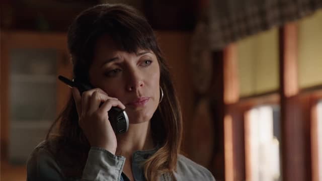 S07:E01 - Picking Up the Pieces