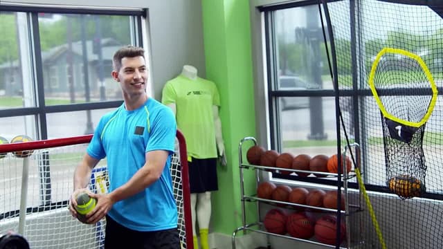 S03:E04 - Dude Perfect