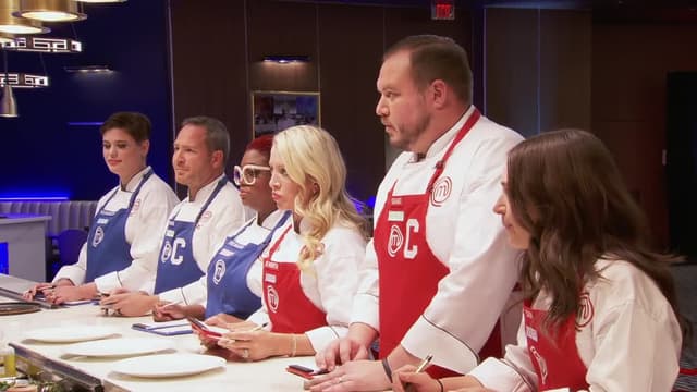 S13:E17 - Restaurant Takeover - Hell's Kitchen