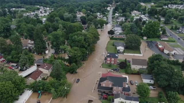 S02:E04 - Hurricane Hell