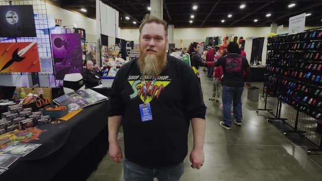 S01:E13 - Episode Thirteen: Get N or Get Out