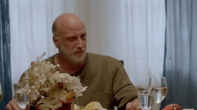 S01:E08 - Dinner