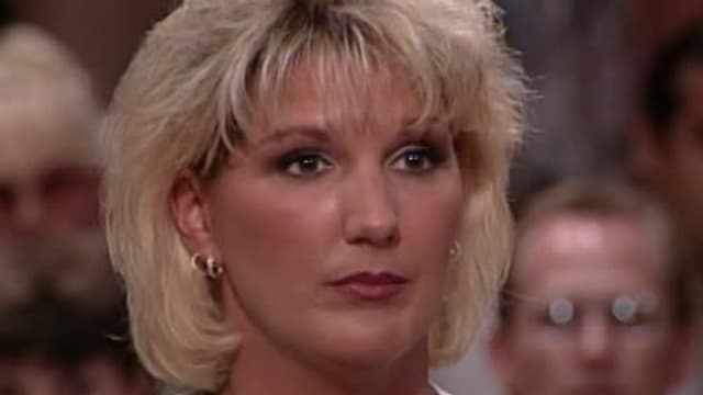 S01:E27 - Roger vs. Melanie