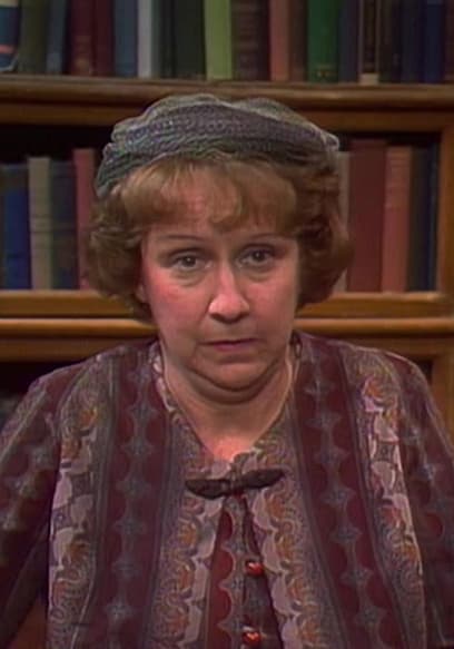 Watch All in the Family S03:E06 - Edith Flips Her Wig - Free TV Shows ...