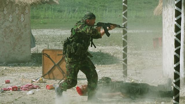 S03:E02 - Never Go Back