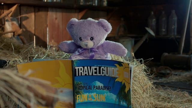 S01:E08 - Day at the Beach