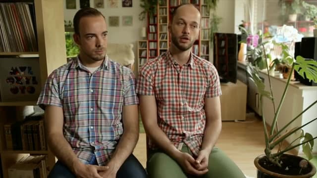 S01:E03 - Forbidden Love