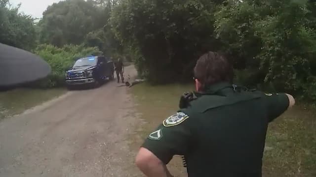 S01:E06 - Glass-Smashing Getaway