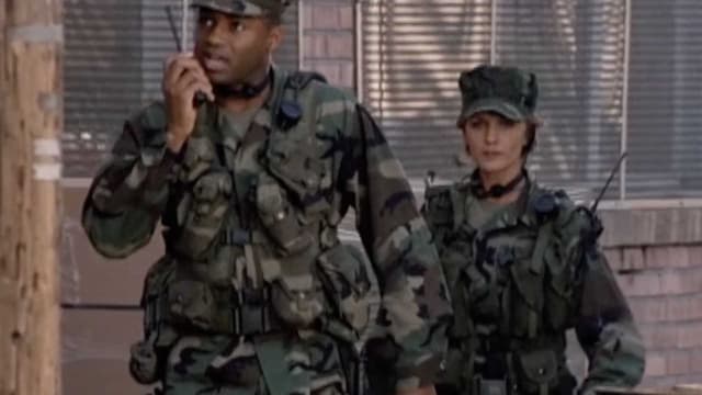 S01:E17 - Lost Shipment