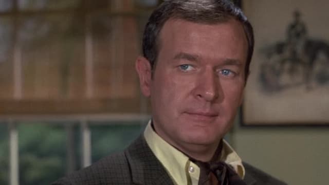 S04:E08 - Indispensable Jeannie