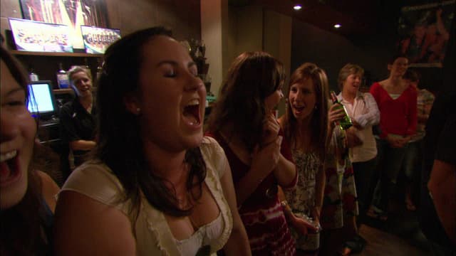 S03:E29 - Gene Down Under