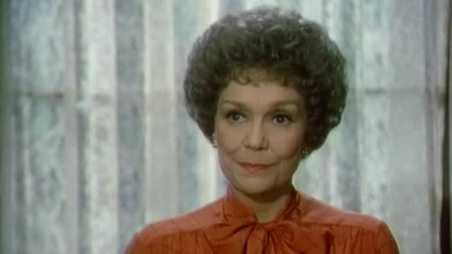 S01:E11 - For Love or Money