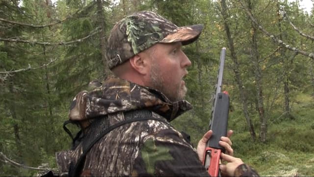 S01:E22 - Hunting Willow Grouse in the Mountains of Norway