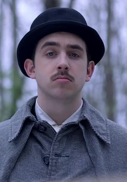 Watch Mysteries at the Museum S08:E02 - Fallen Robins and Romeo Spies ...