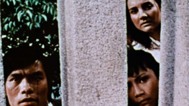 S01:E01 - Sting of the Dragon Master (Dubbed)