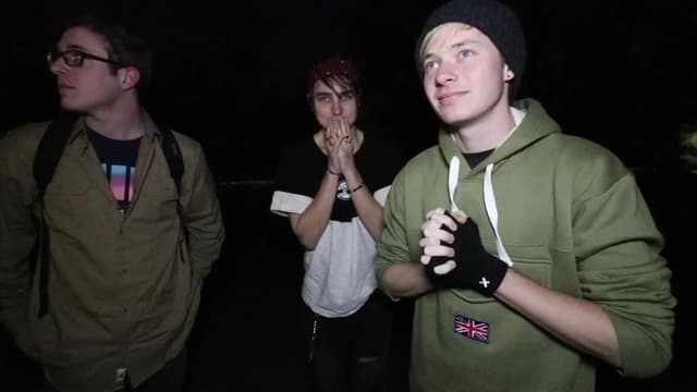 S09:E08 - Lost in Diablo's Den at Night