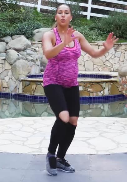 Póster de S01:E02 - 30 Min Prenatal Workout With Weights - 2nd Trimester