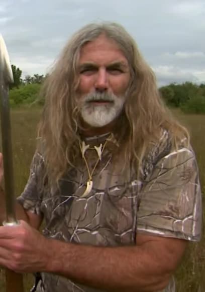Watch Savage Wild S02:E01 - PYTHON INVASION - Free TV Shows | Tubi