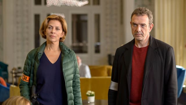 S01:E10 - Lake Geneva