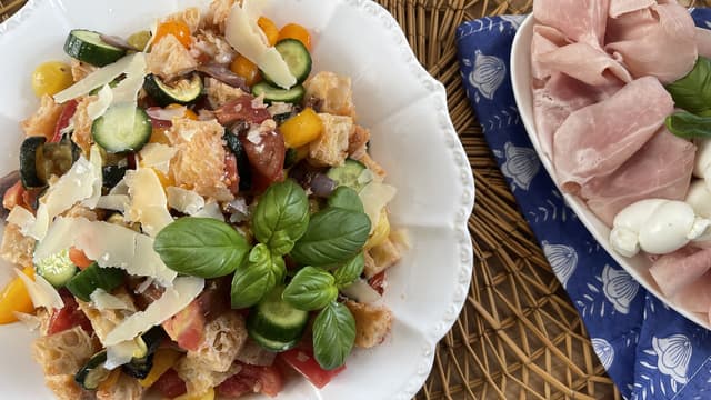 S11:E26 - Simply Salads
