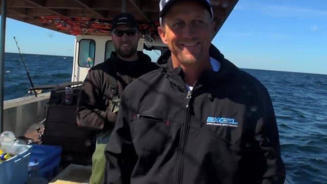 S01:E13 - Swimming With 1000 LB Bluefin: Prince Edward Island