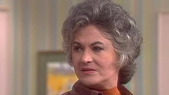 S02:E215 - Carol's Problem