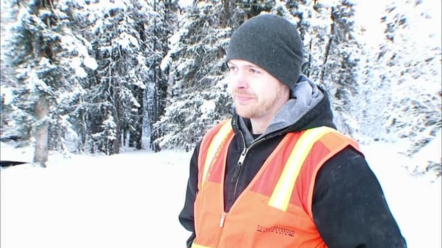 S04:E01 - Breaking Through