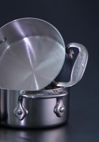 S07:E13 - Cookware and Water Heaters poster