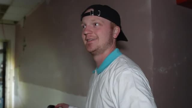 S16:E02 - Exploring at Haunted Hospital