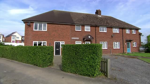 S01:E17 - Hampshire and Dorset