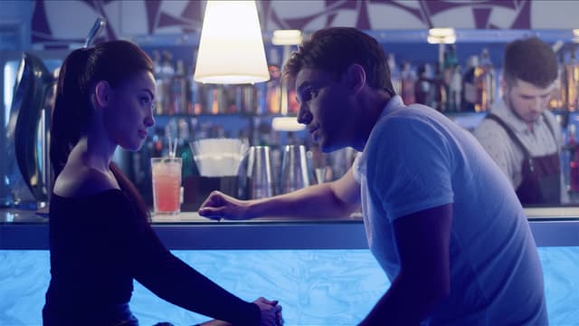 S01:E04 - A Taste of Betrayal