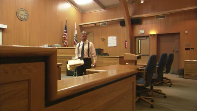 S05:E06 - Snatched / A Detective's Promise