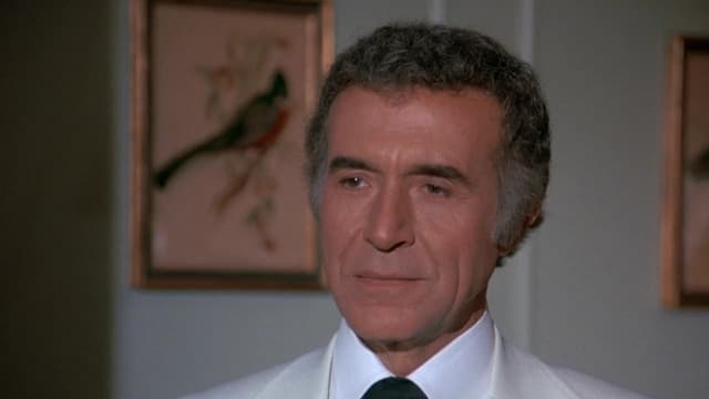 S02:E17 - Photographs / Royal Flush