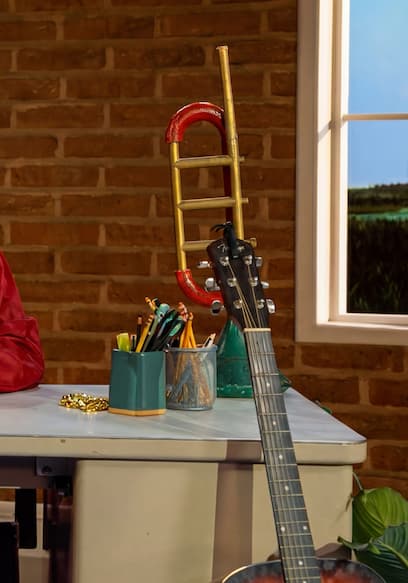 S01:E01 - Music Class poster